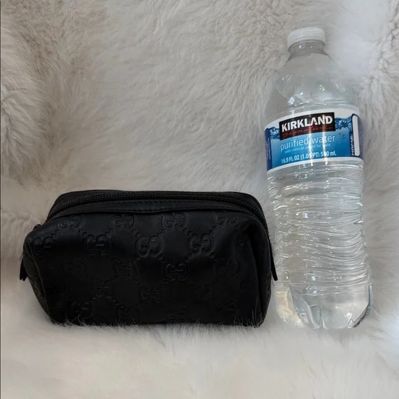 Gucci Black Embossed leather Toiletry Bag - Picture 2 of 13